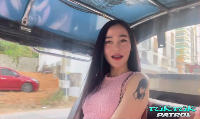 หนังโป๊ไทย tuktukpatrol earn น้องเอิร์นสาวไทยไซด์ไลน์สักหลังสุดน่าเย็ด โดนฝรั่งควยใหญ่จับเย็ดสดแตกใน ถ่ายคลิปเย็ดโม๊กควยออย่างแจ่ม xxx